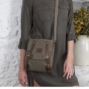 CarraigDonn Irish Purse